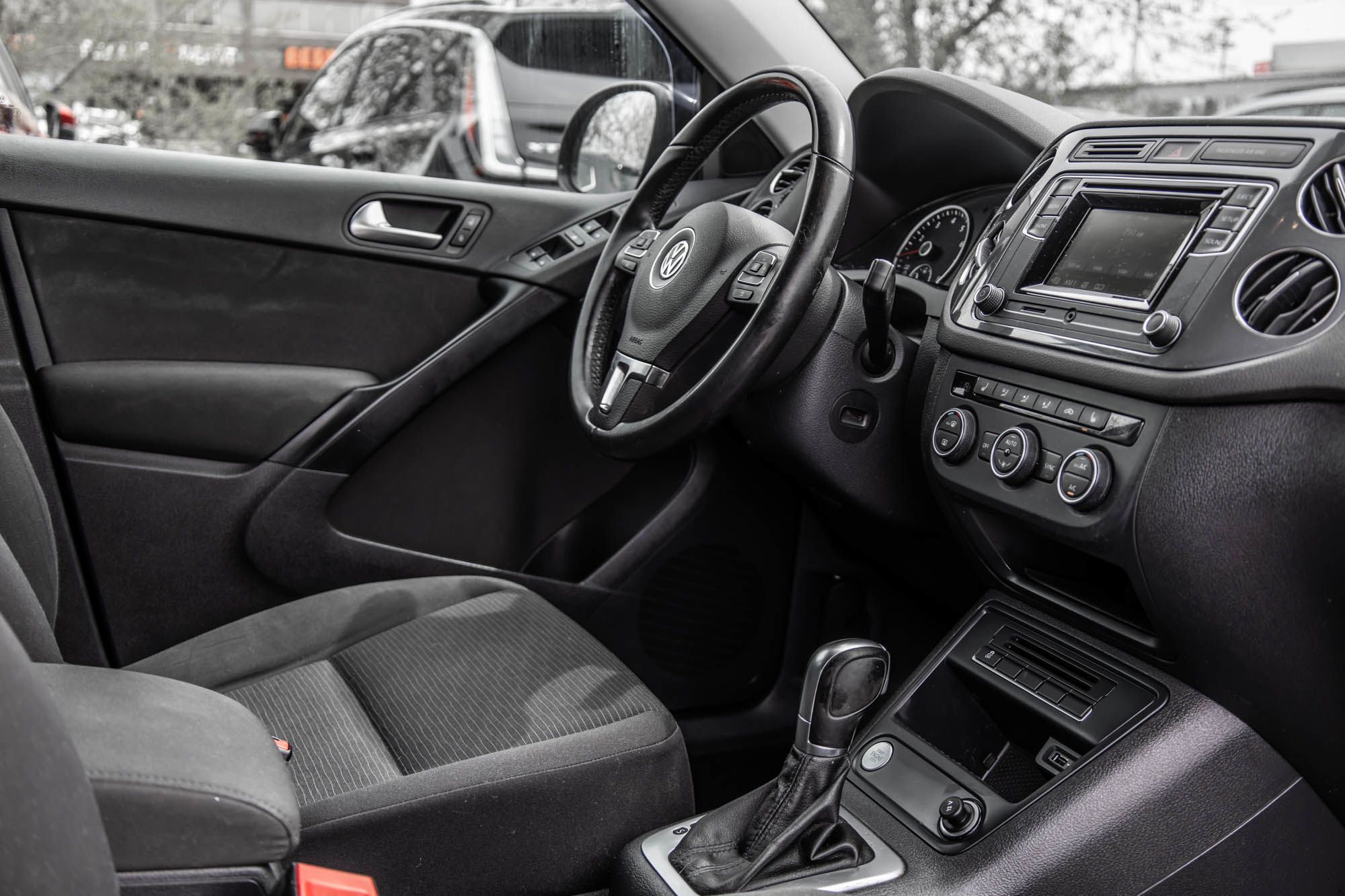 Volkswagen Tiguan  2016