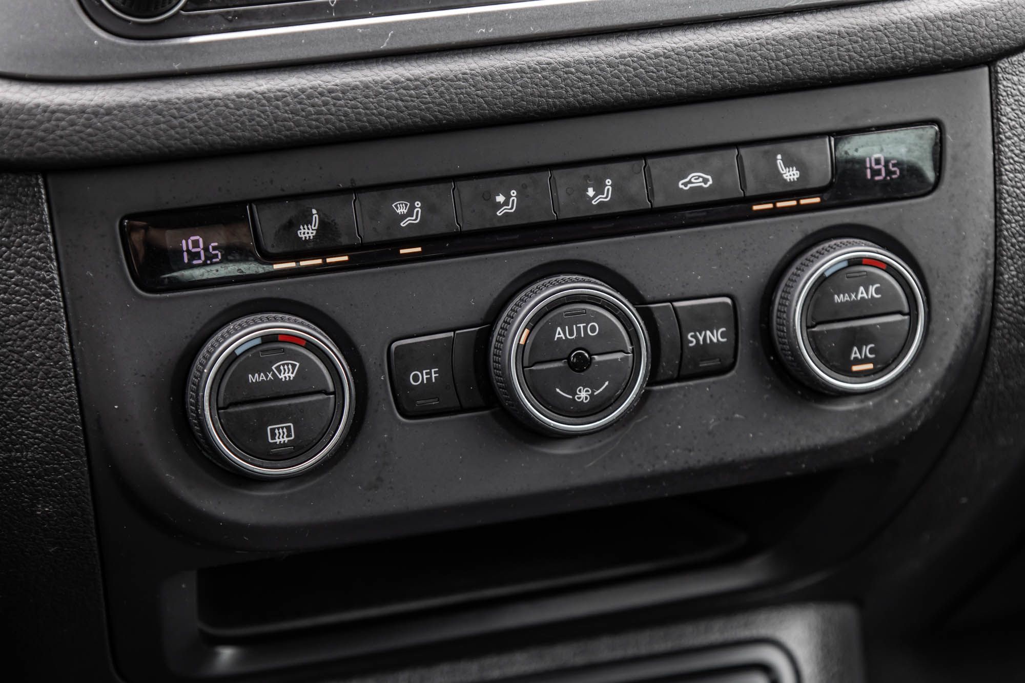Volkswagen Tiguan  2016