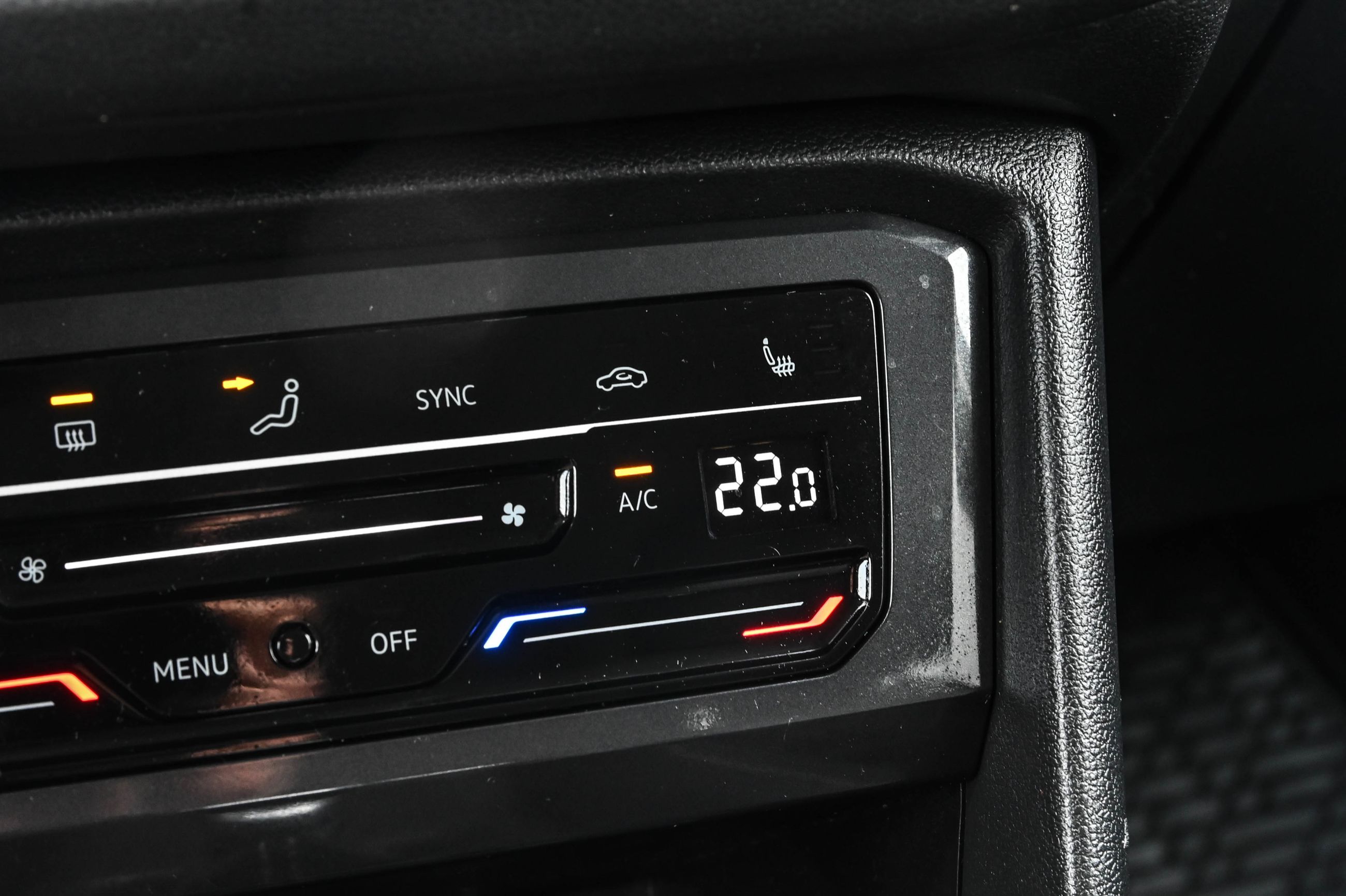 2022 Volkswagen Tiguan in Dollard-des-Ormeaux, Quebec