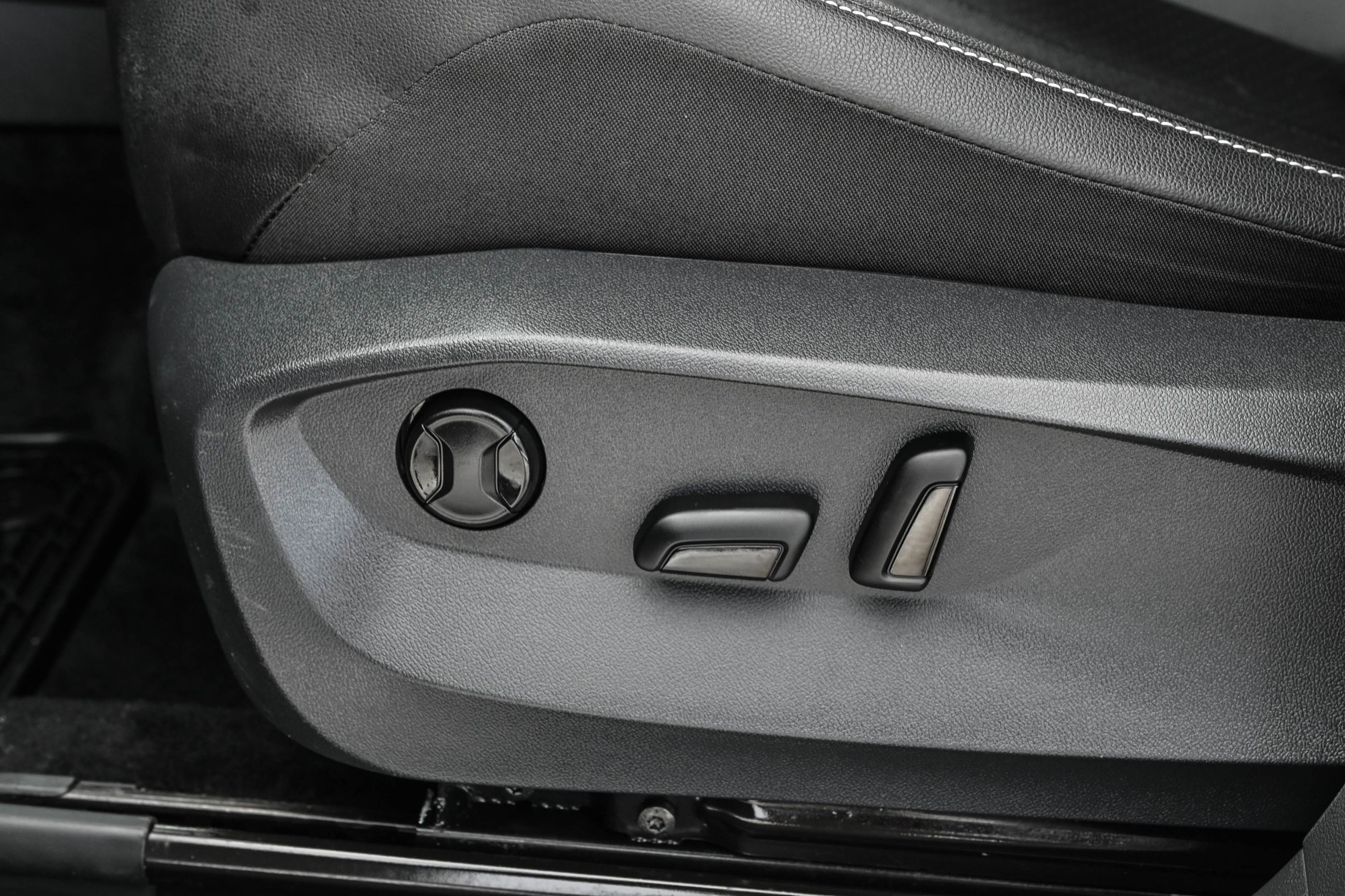 2022 Volkswagen Tiguan in Dollard-des-Ormeaux, Quebec