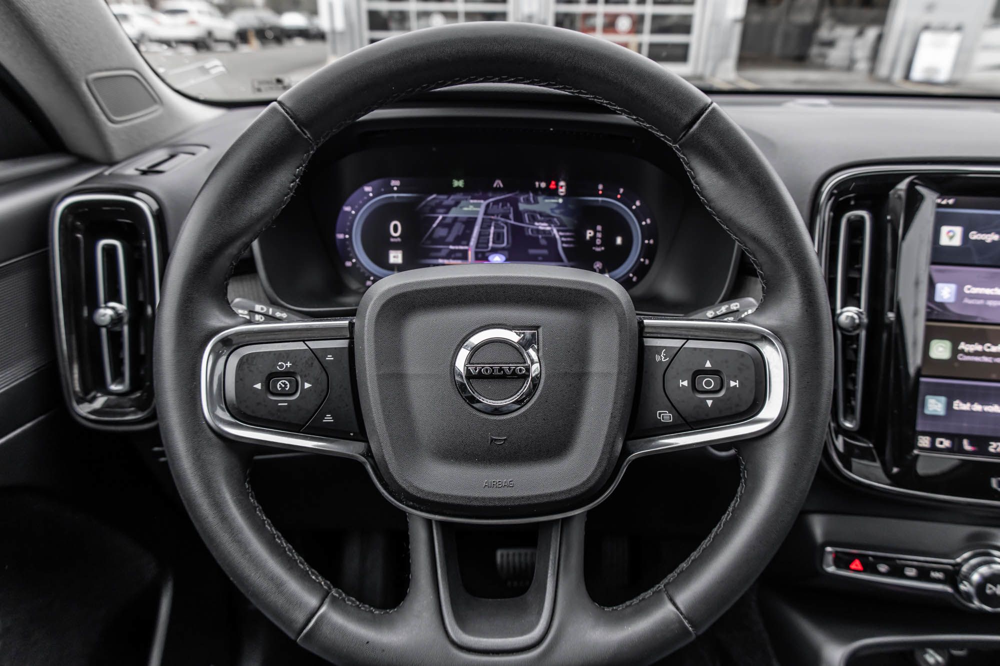 Volvo XC40  2023
