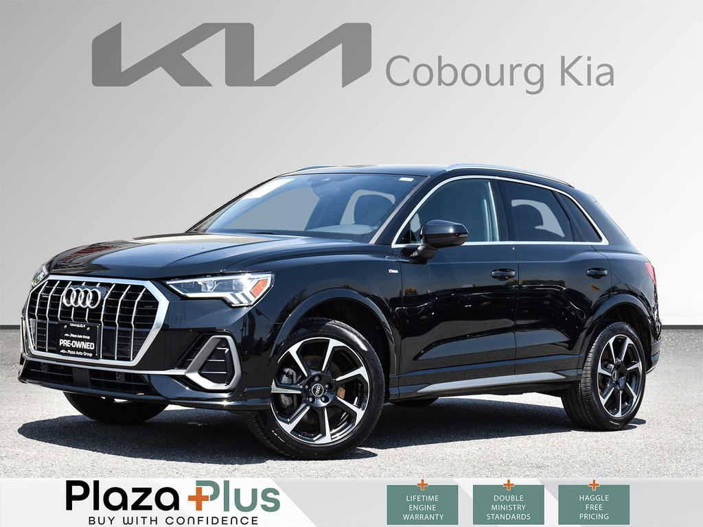 2021 Audi Q3 Progressiv CRAZY LOW KM | CLEAN CARFAX | AWD | PANORAMIC SUNROOF | POWER TAILGATE | SO MUCH MORE!