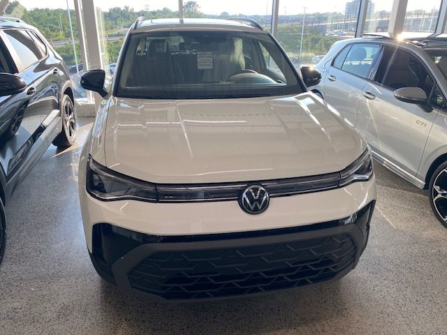 Photo 2026 Volkswagen Taos Comfortline Black Edition #3