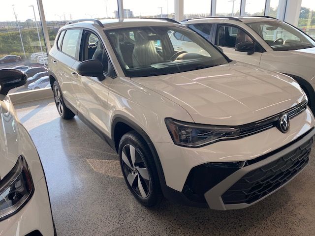 Photo 2026 Volkswagen Taos Trendline #3