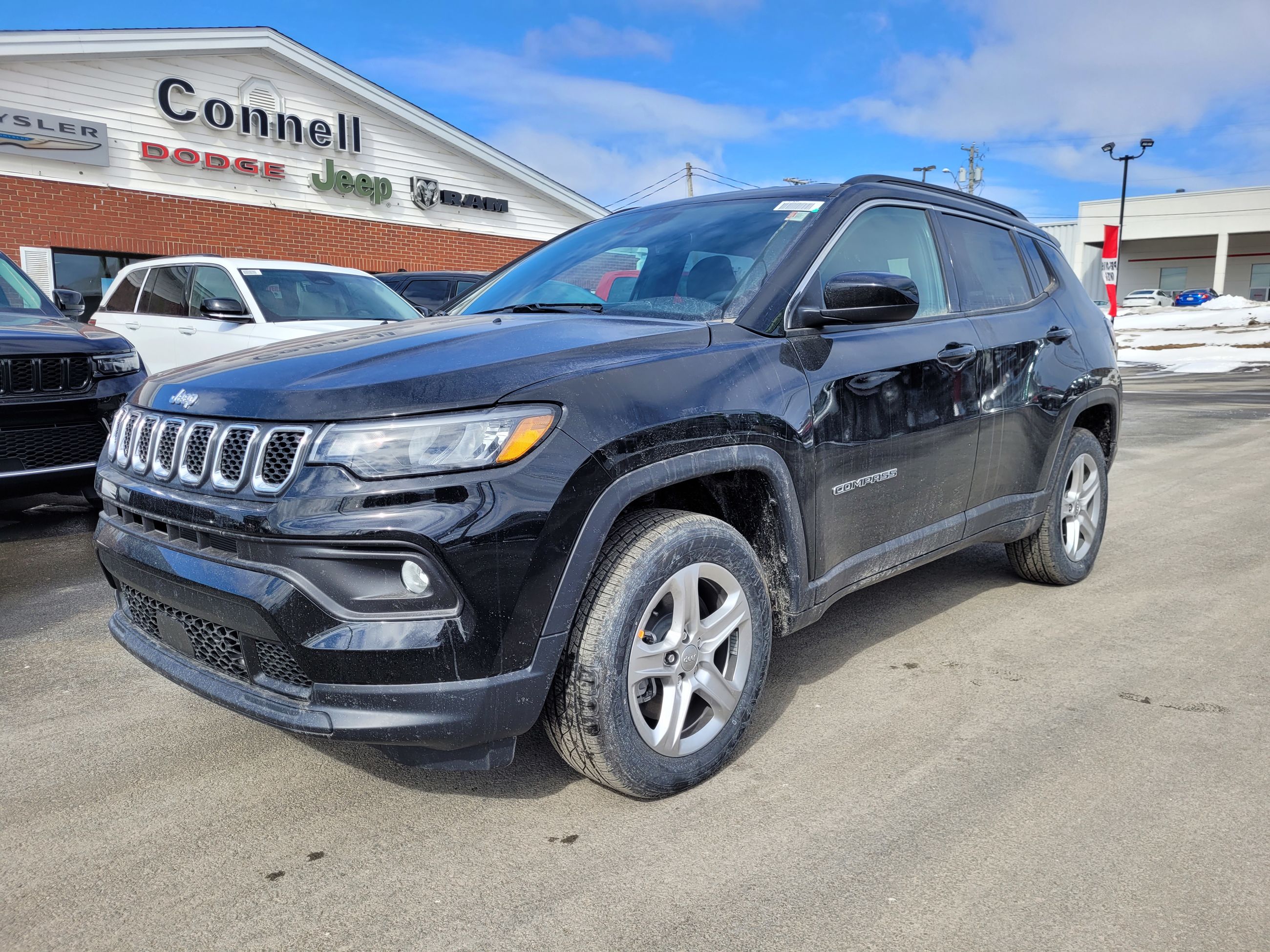 Connell Chrysler in Woodstock | 2023 Jeep Compass NORTH #23033