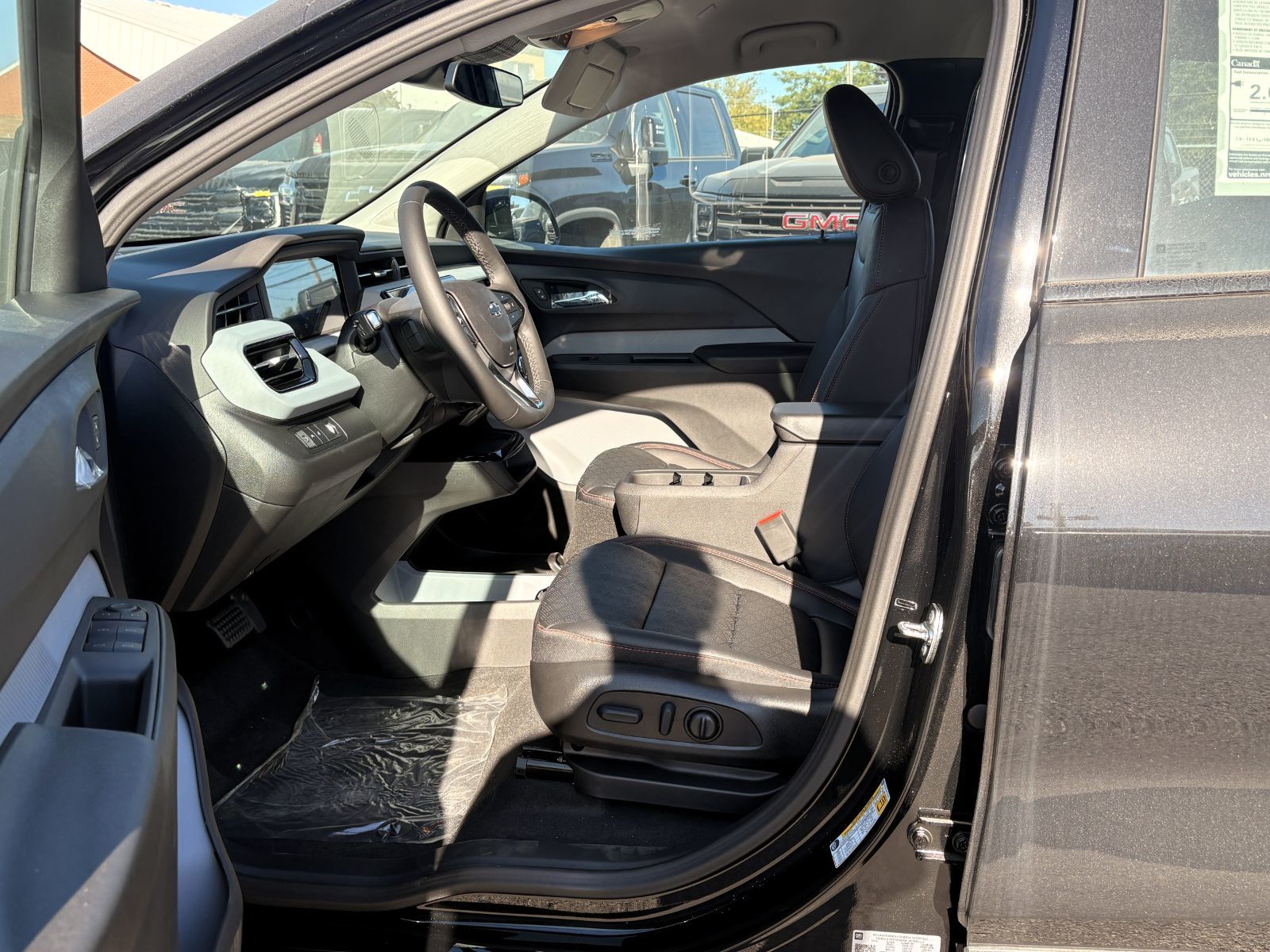 Photo 2027 Chevrolet Bolt RS #8