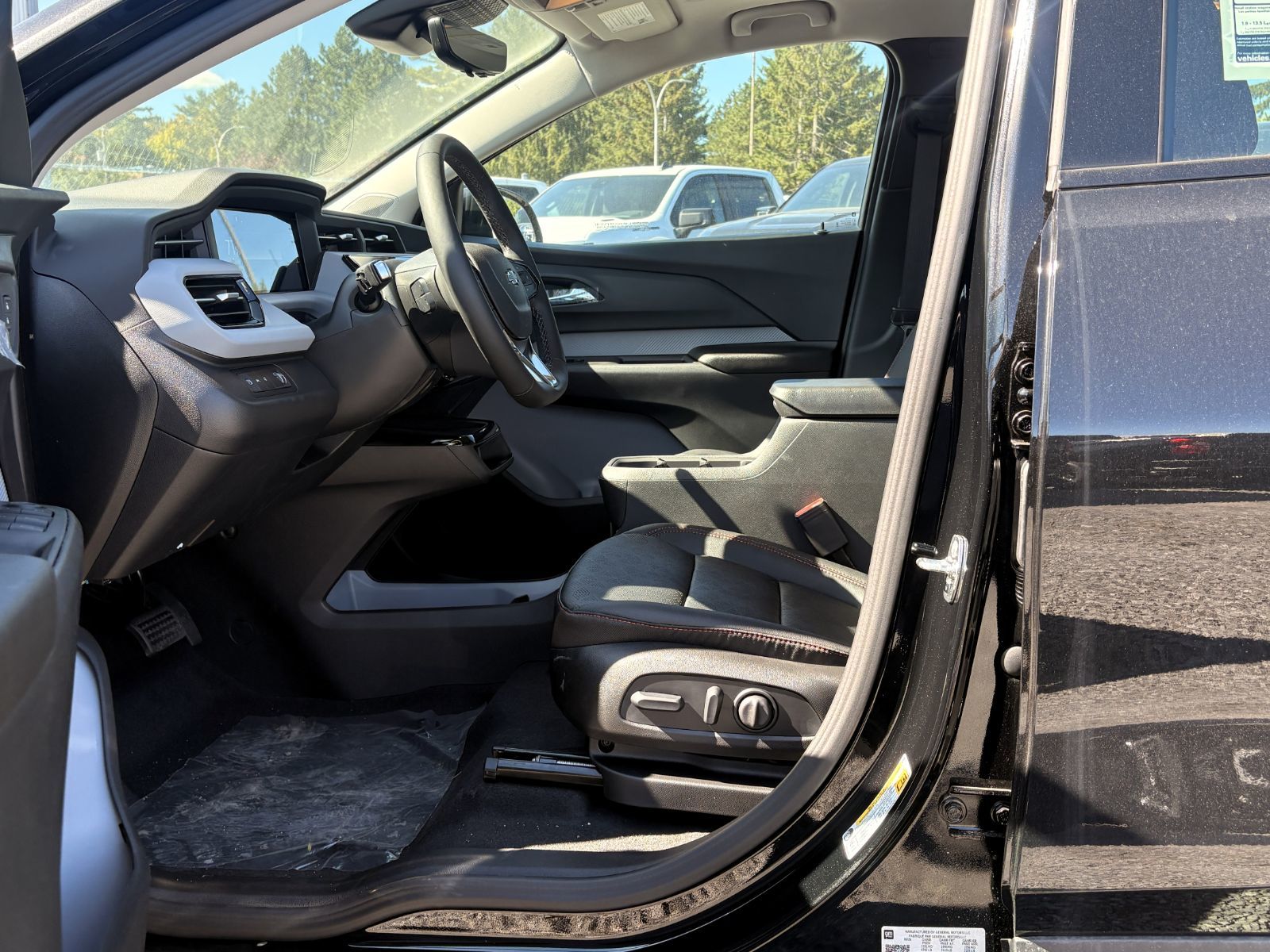 Photo 2027 Chevrolet Bolt RS #8