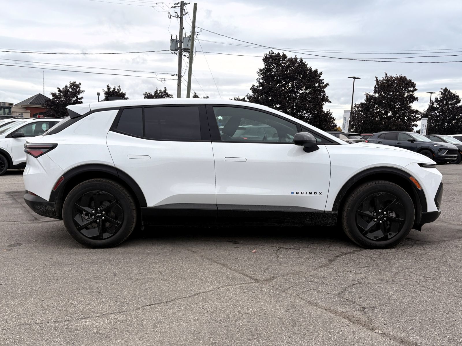 Photo 2027 Chevrolet Equinox EV LT1 #3