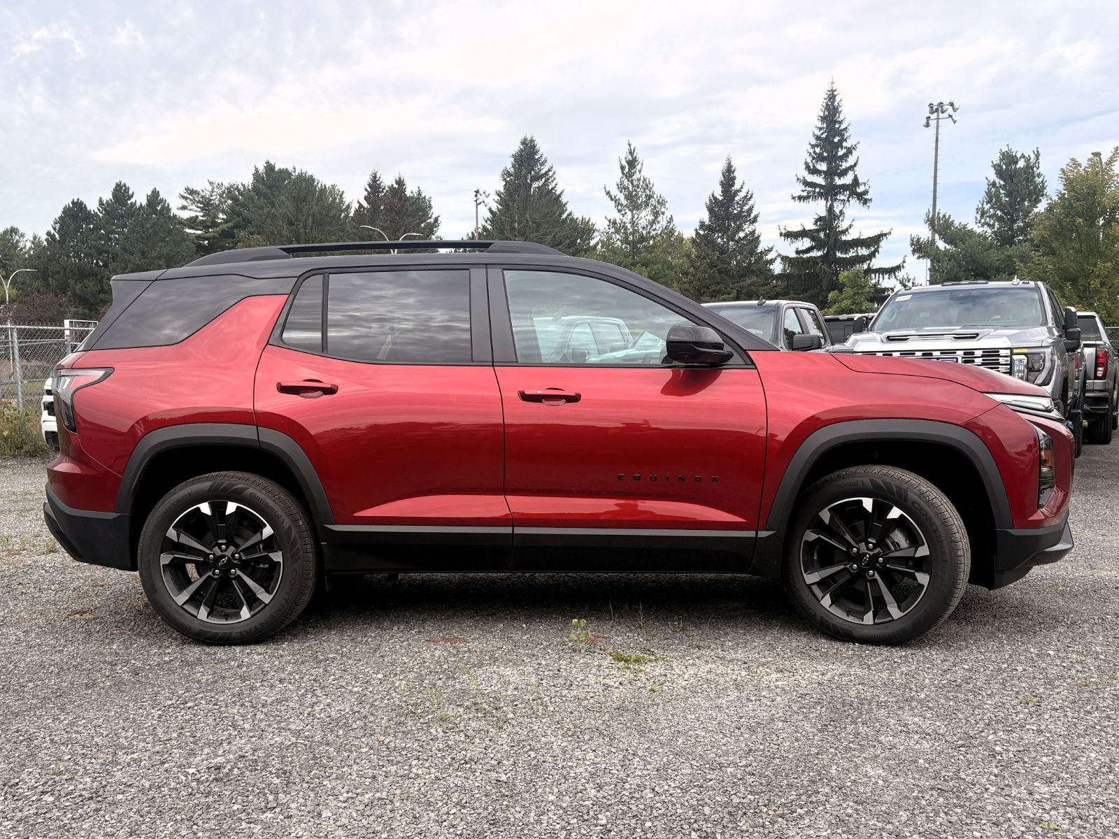 Photo Chevrolet Equinox RS 2027 #3