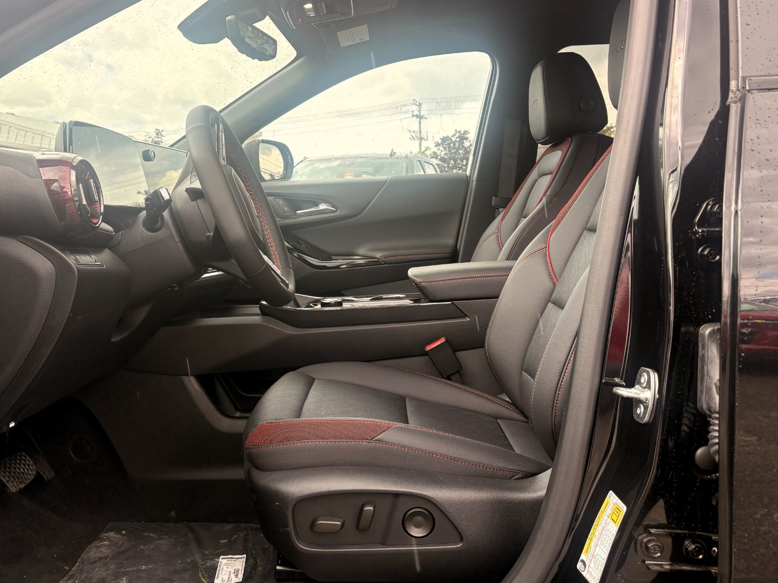 Photo 2027 Chevrolet Equinox RS #8