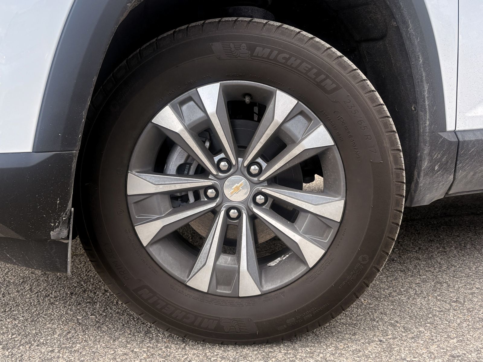 Photo 2027 Chevrolet Equinox LT #7