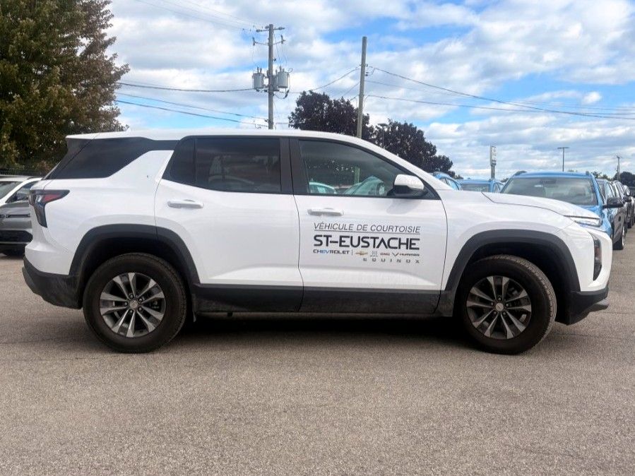 Photo 2027 Chevrolet Equinox LT #3