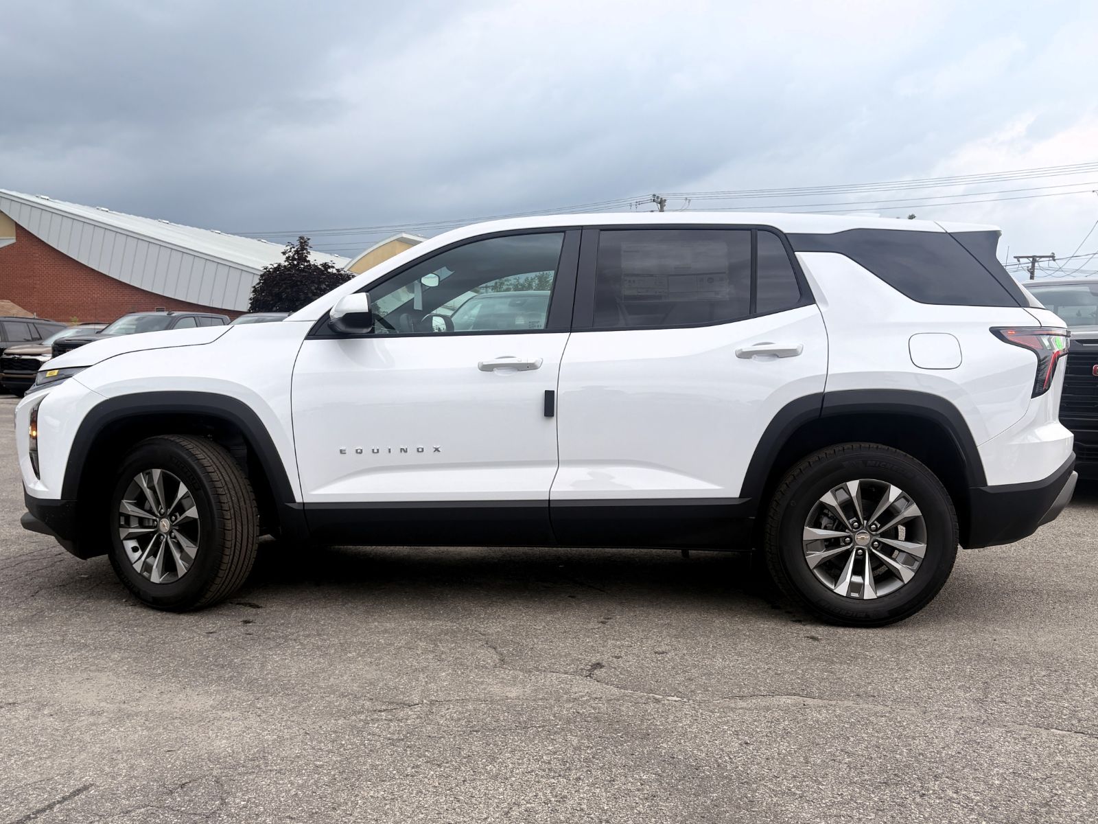 Photo 2027 Chevrolet Equinox LT #6