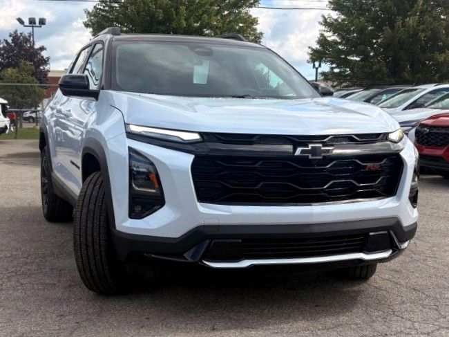 Photo Chevrolet Equinox RS 2027 #2