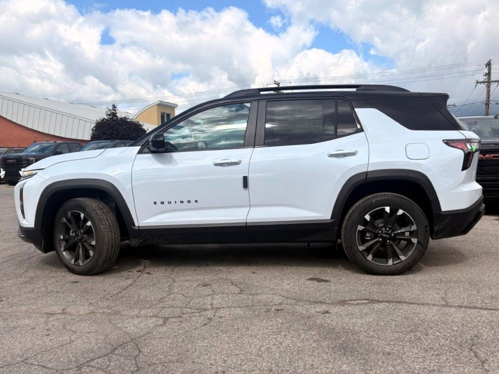 Photo Chevrolet Equinox RS 2027 #6