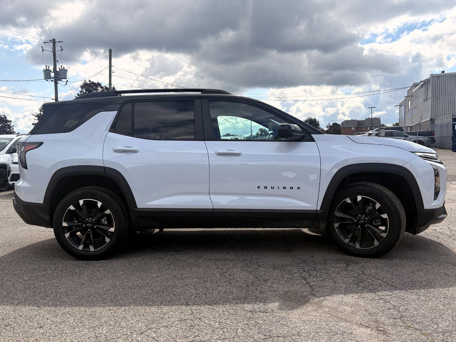 Photo Chevrolet Equinox RS 2027 #3