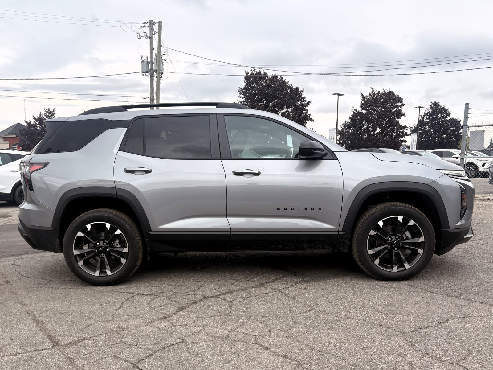 Photo Chevrolet Equinox RS 2027 #3