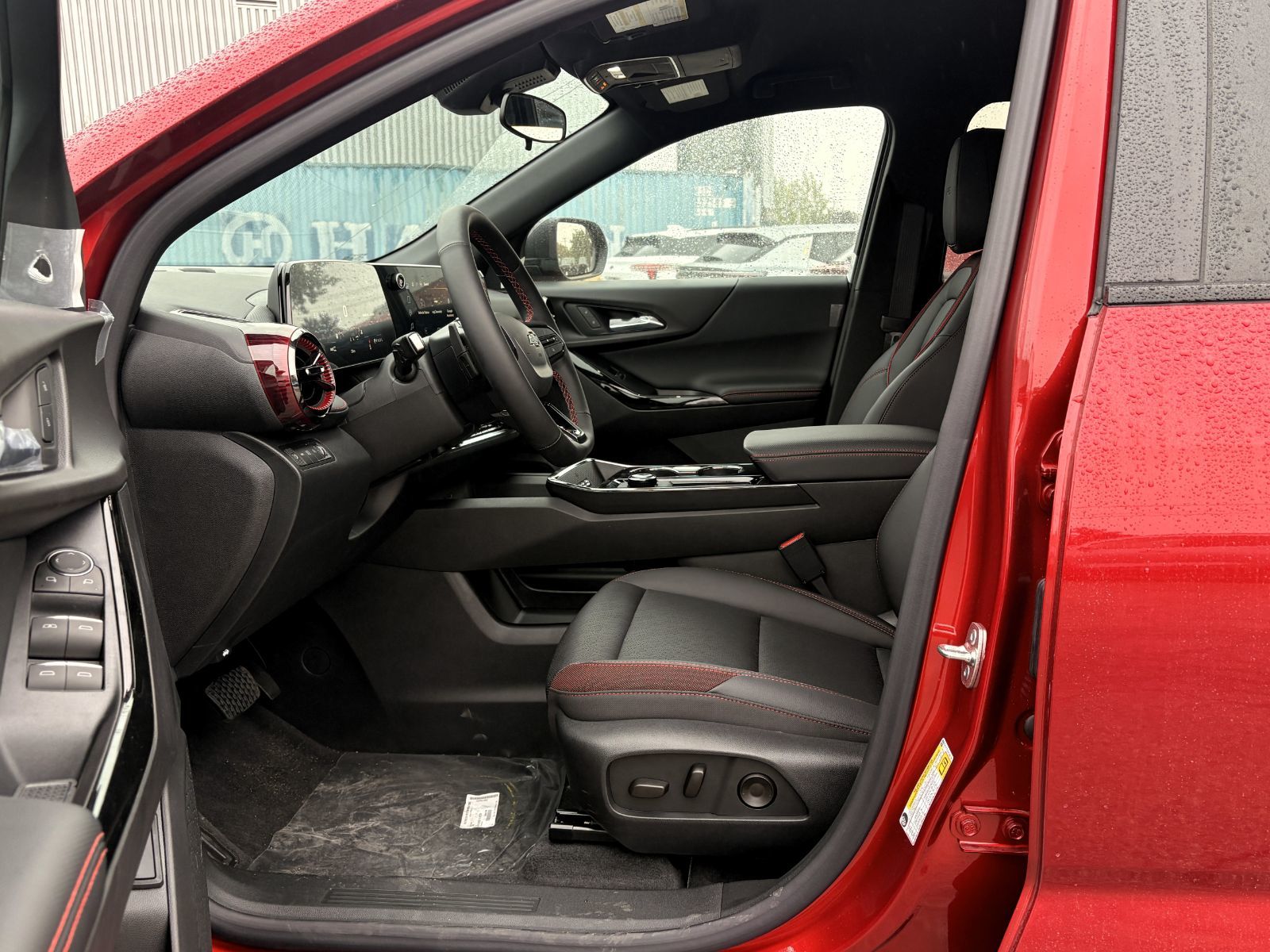 Photo 2027 Chevrolet Equinox RS #8