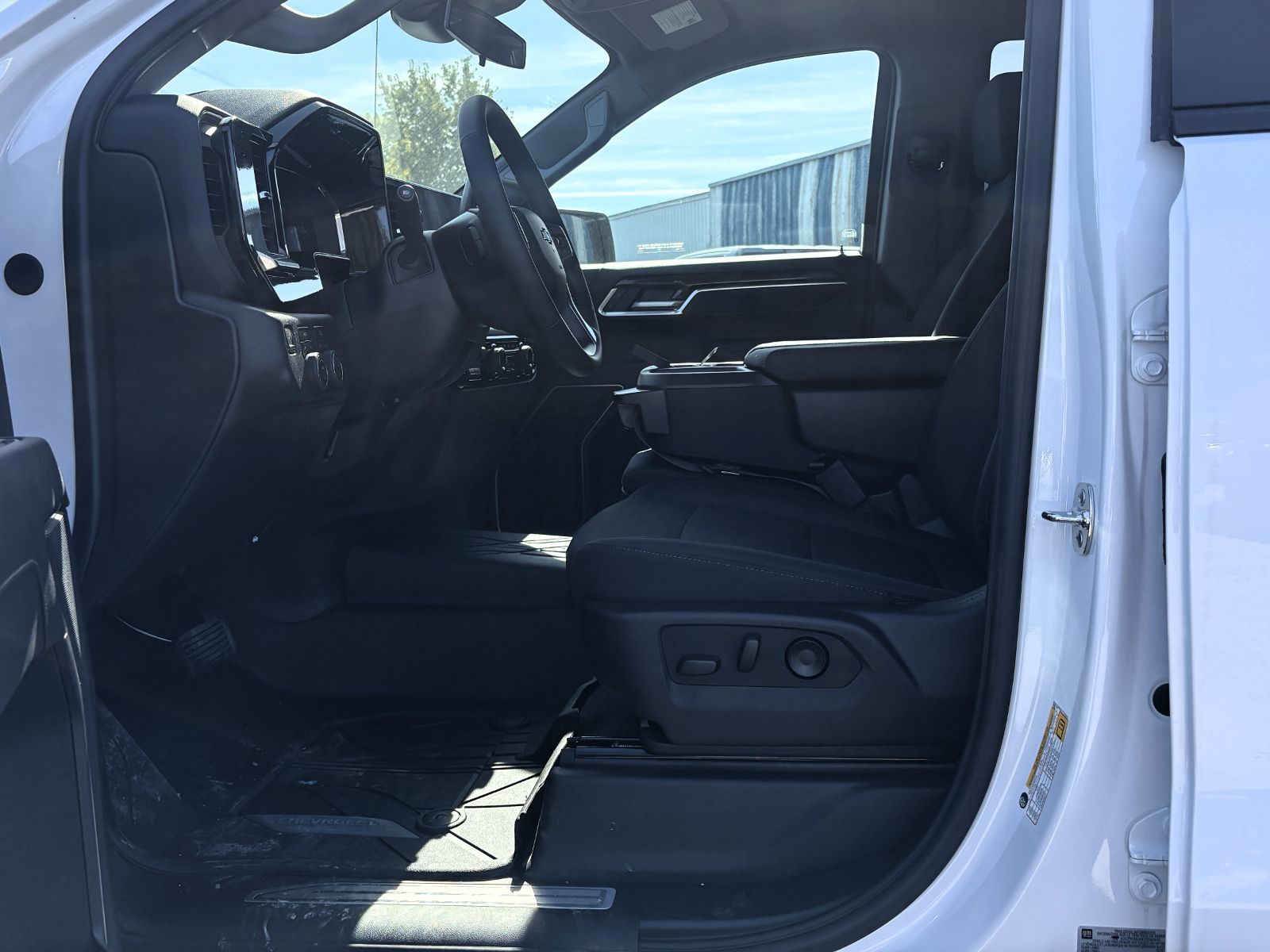 Photo 2026 Chevrolet Silverado 1500 RST #8
