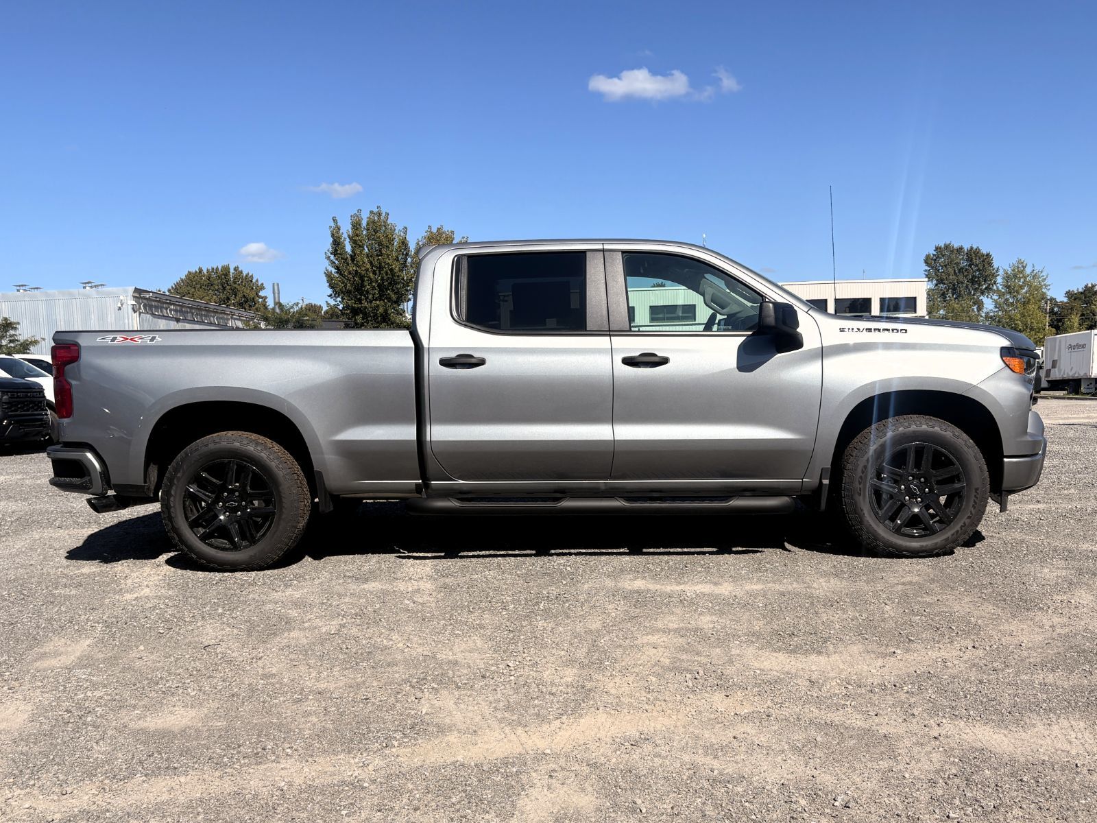 Photo Chevrolet Silverado 1500 Custom 2026 #3
