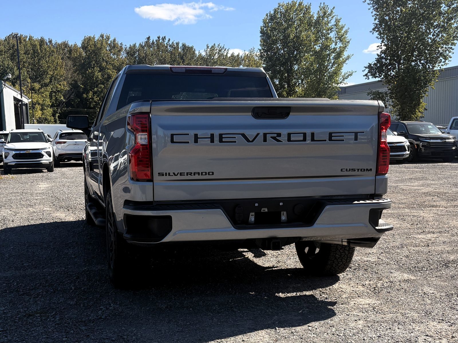 Photo Chevrolet Silverado 1500 Custom 2026 #5