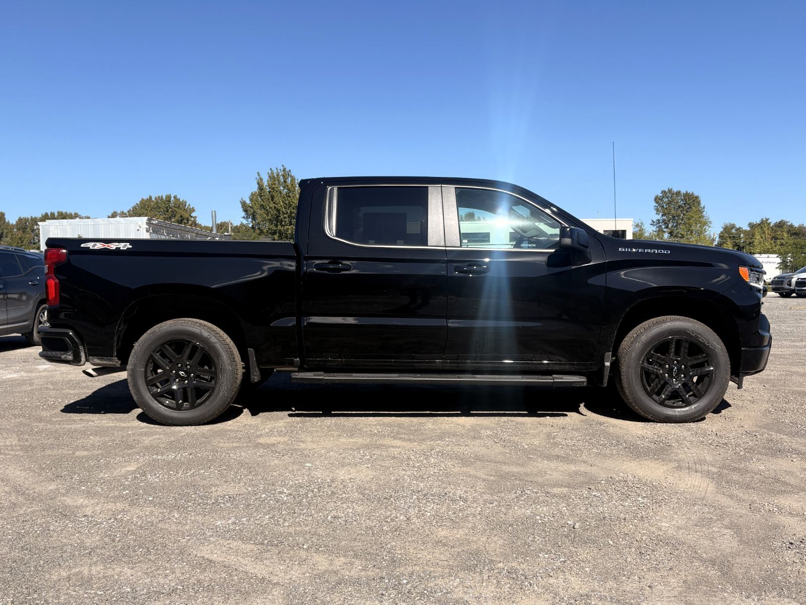 Photo 2026 Chevrolet Silverado 1500 RST #3