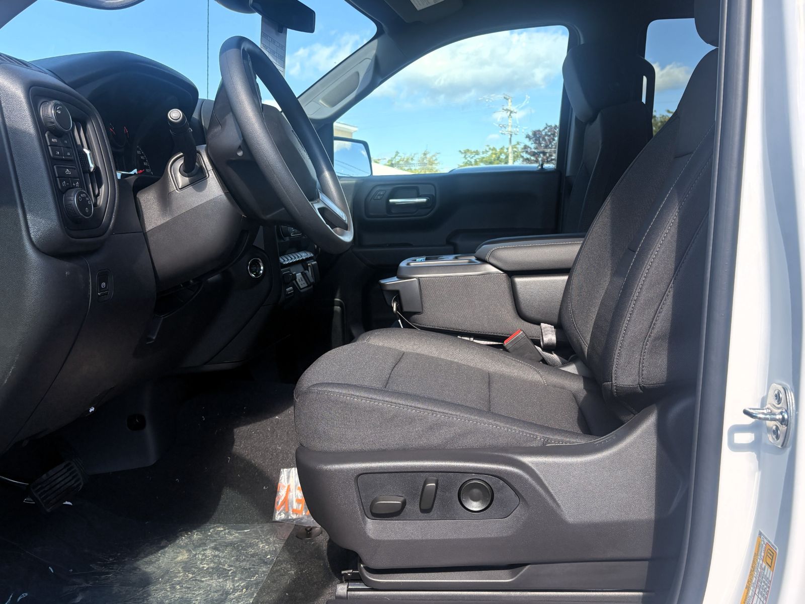 Photo Chevrolet Silverado 1500 Custom Trail Boss 2026 #8