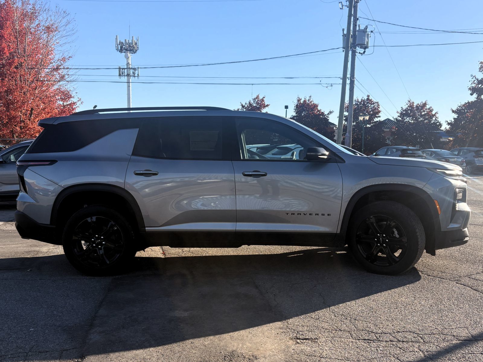 Photo 2027 Chevrolet Traverse LT #3