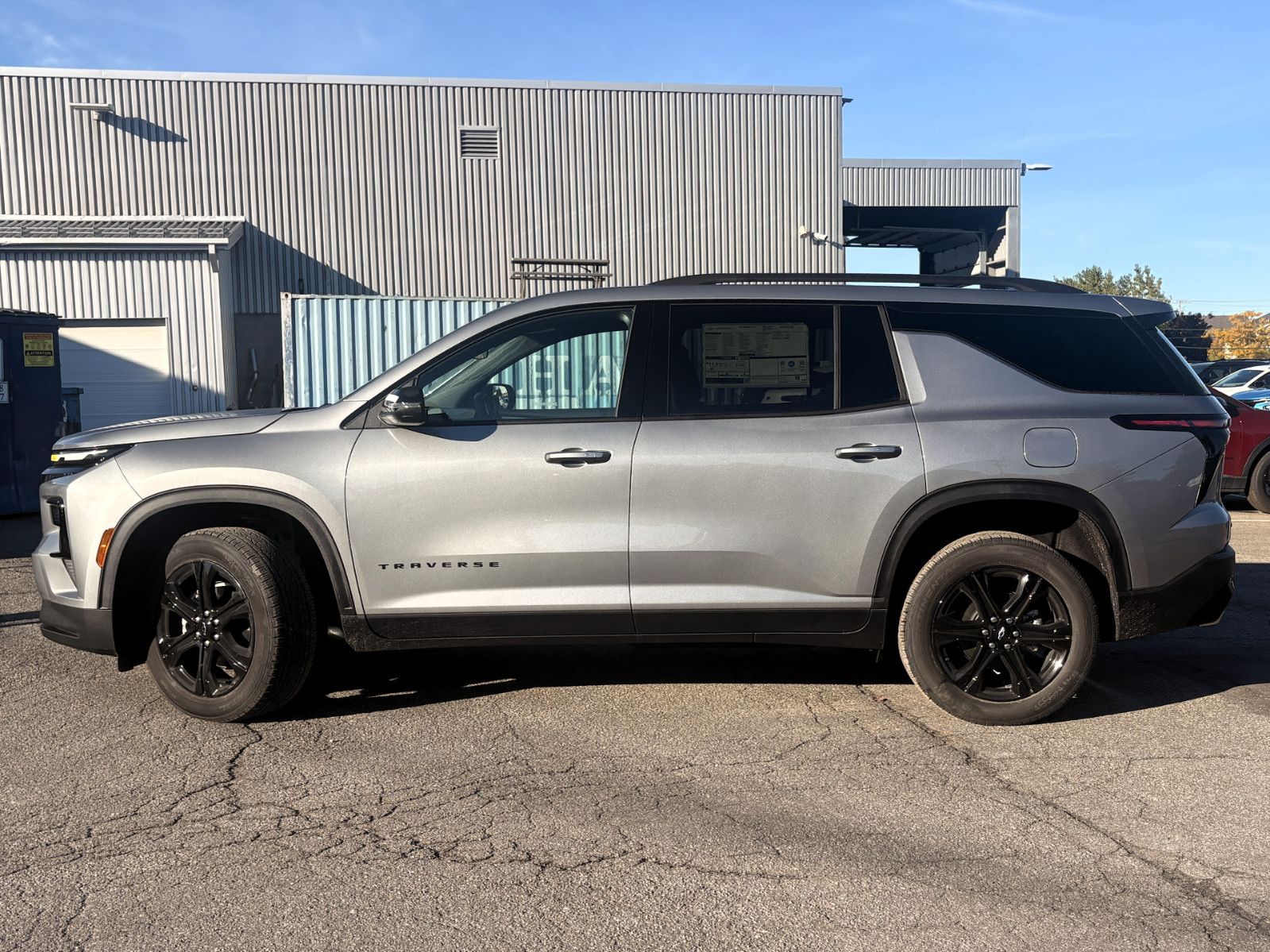 Photo 2027 Chevrolet Traverse LT #6