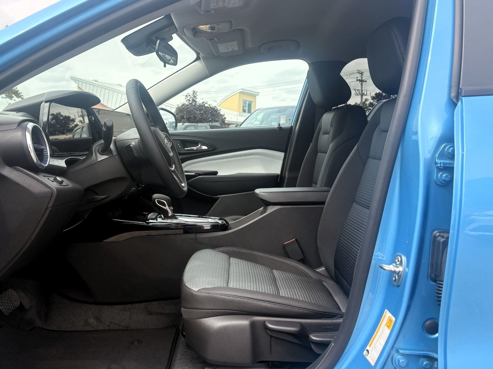 Photo 2026 Chevrolet Trax LT #8