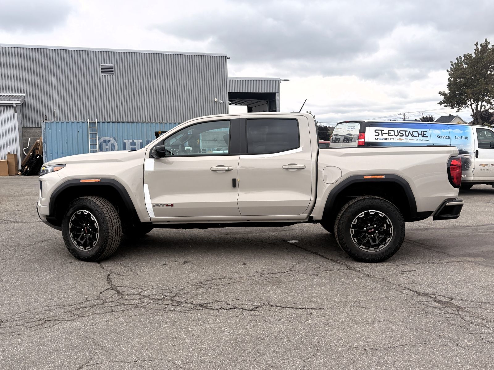 Photo GMC Canyon AT4 2026 #6