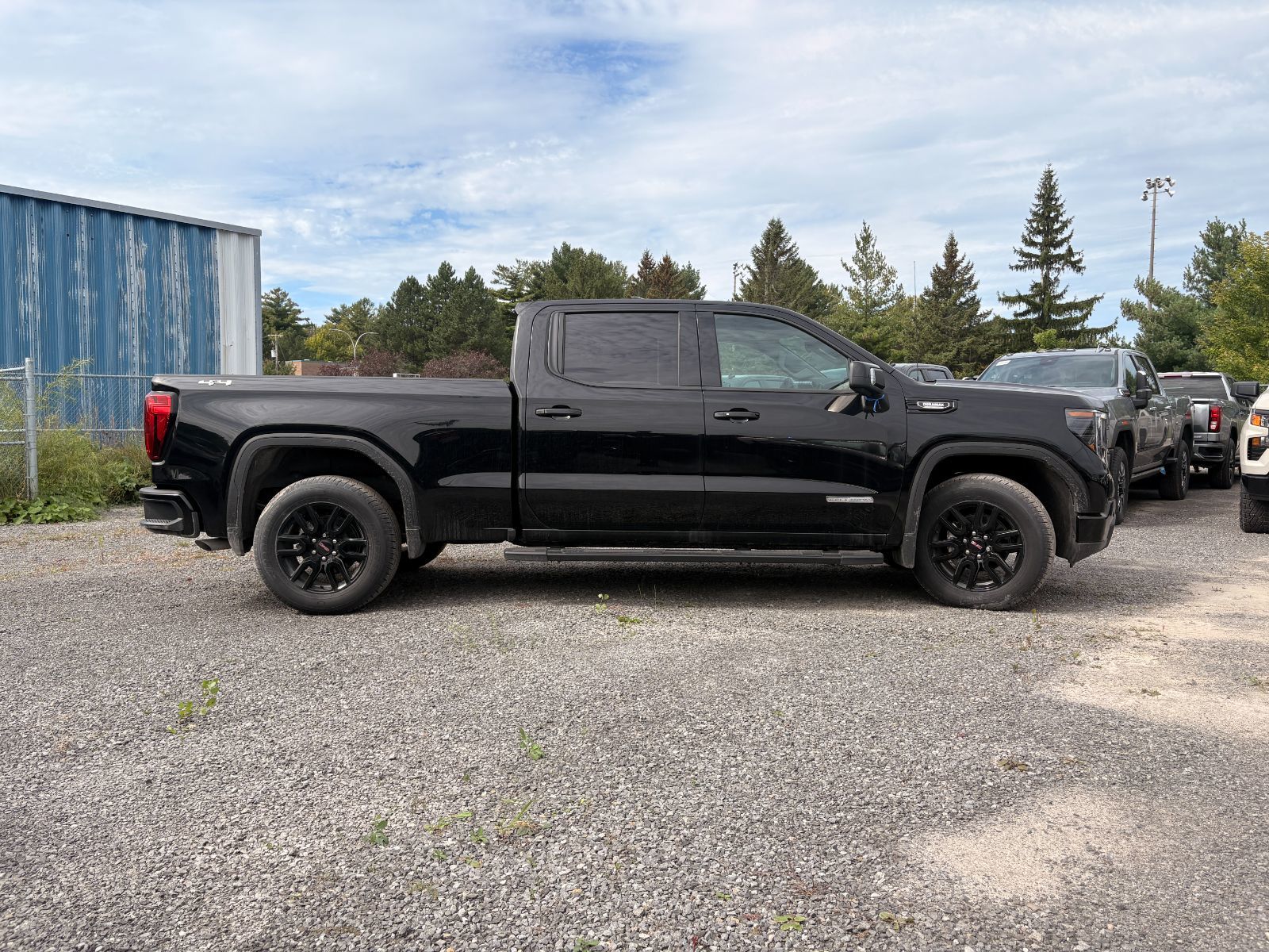 Photo GMC K1500 SIERRA CREW CAB ELEVATION STD/BOX (3SB) ELEVATION 2026 #3