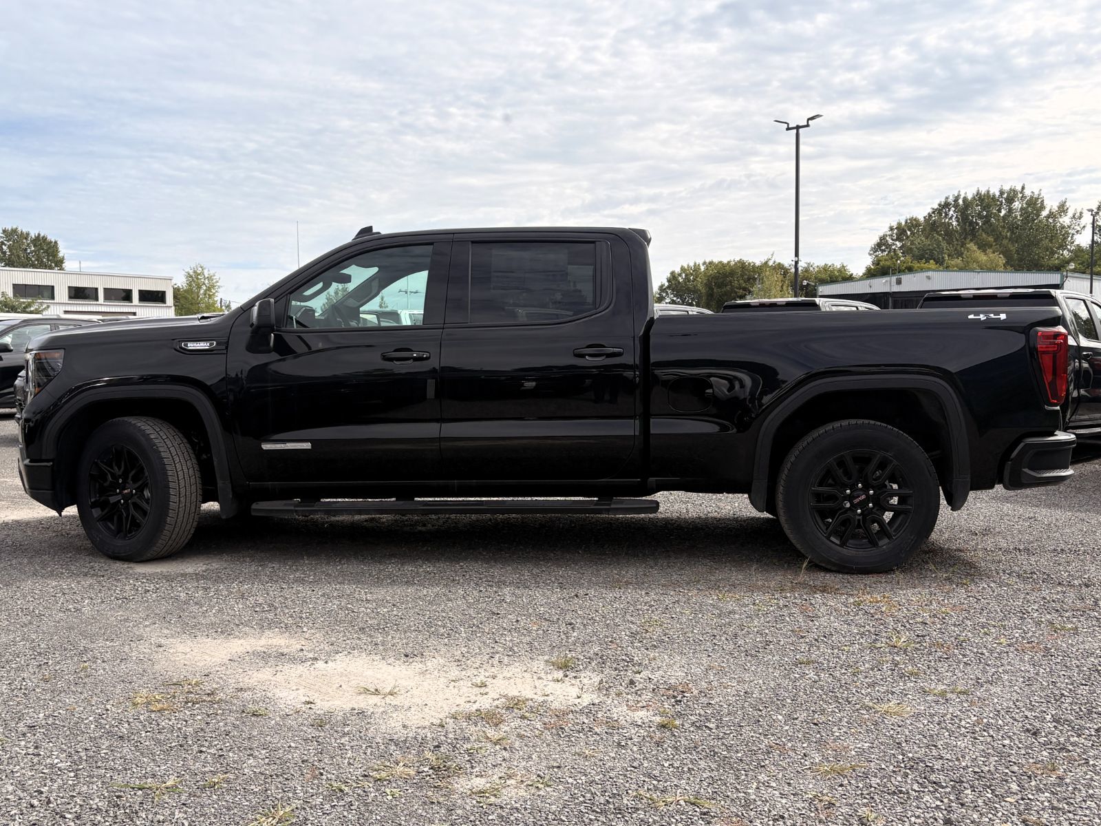 Photo GMC K1500 SIERRA CREW CAB ELEVATION STD/BOX (3SB) ELEVATION 2026 #6