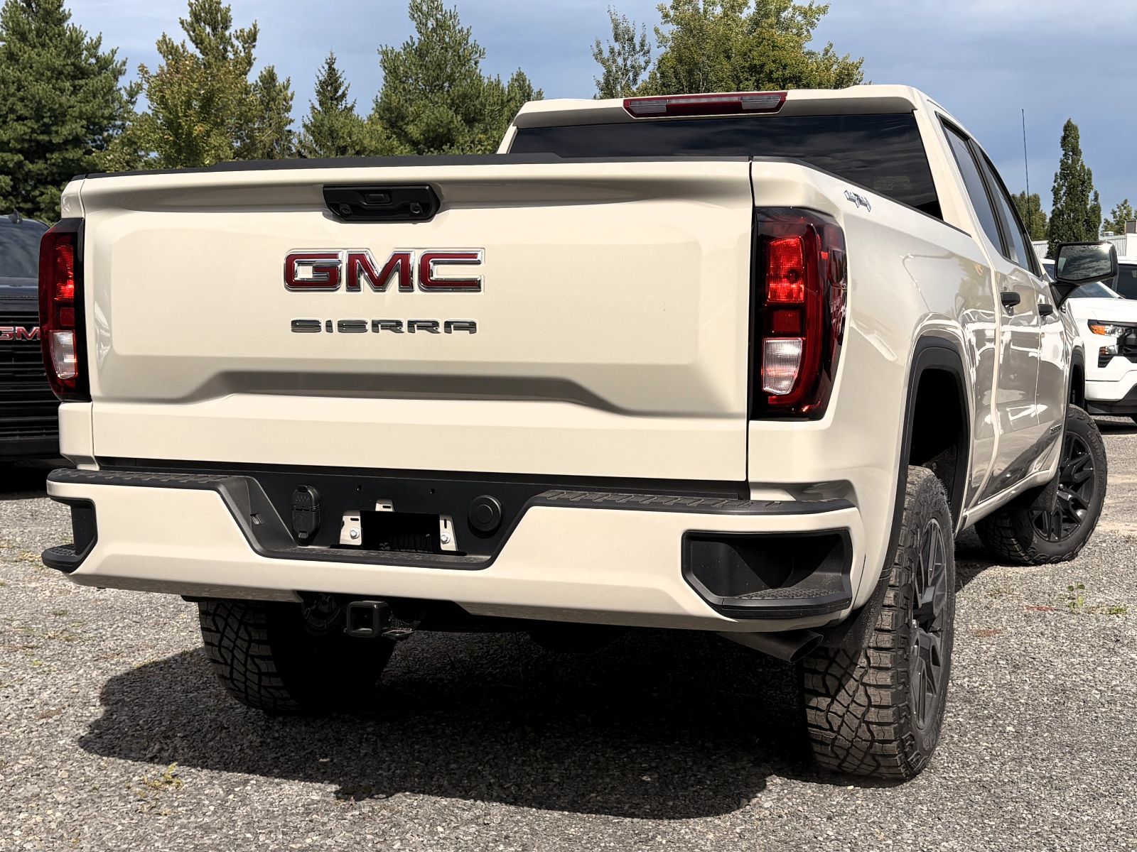 Photo 2026 GMC Sierra 1500 PRO #4