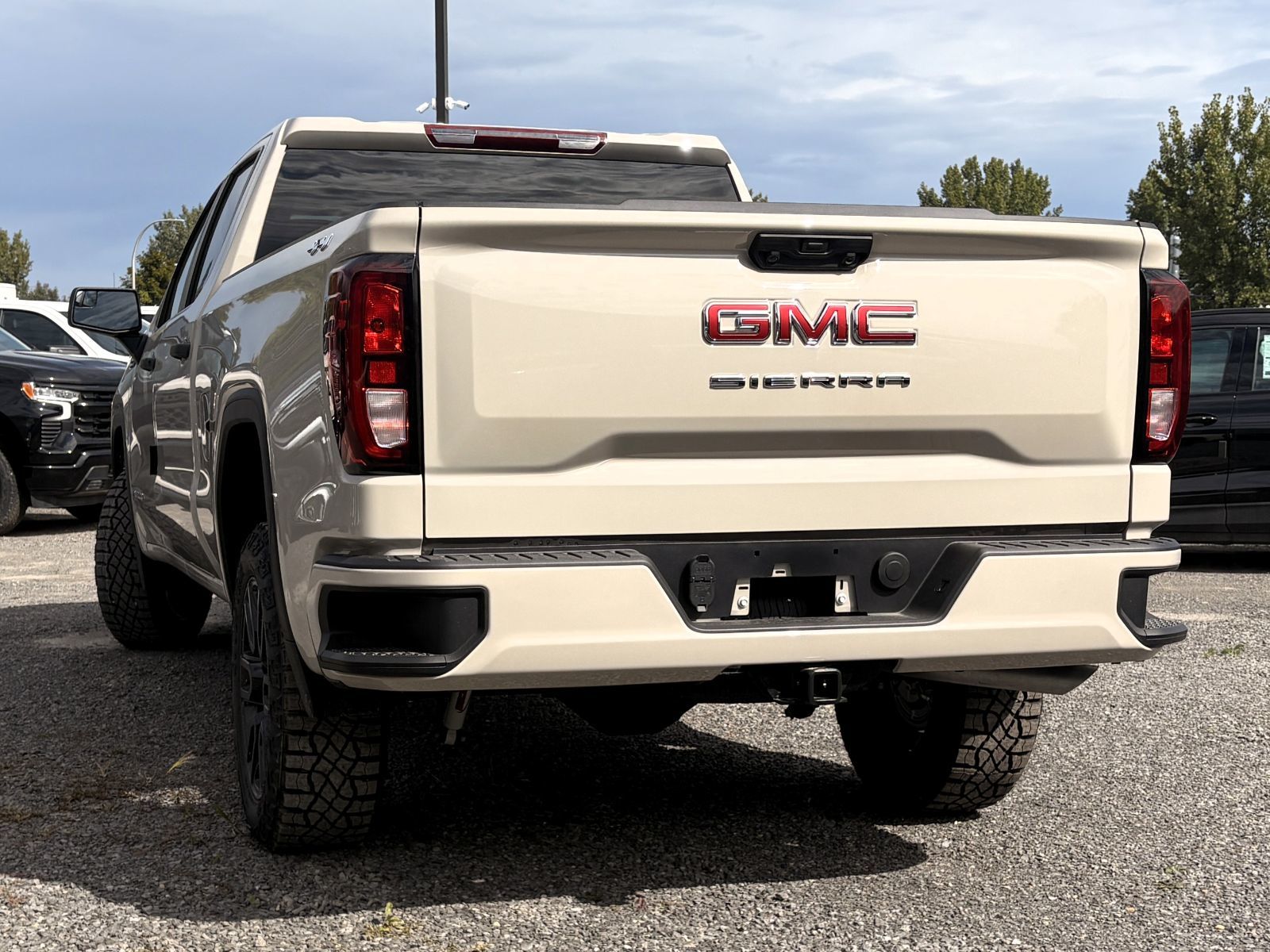 Photo 2026 GMC Sierra 1500 PRO #5