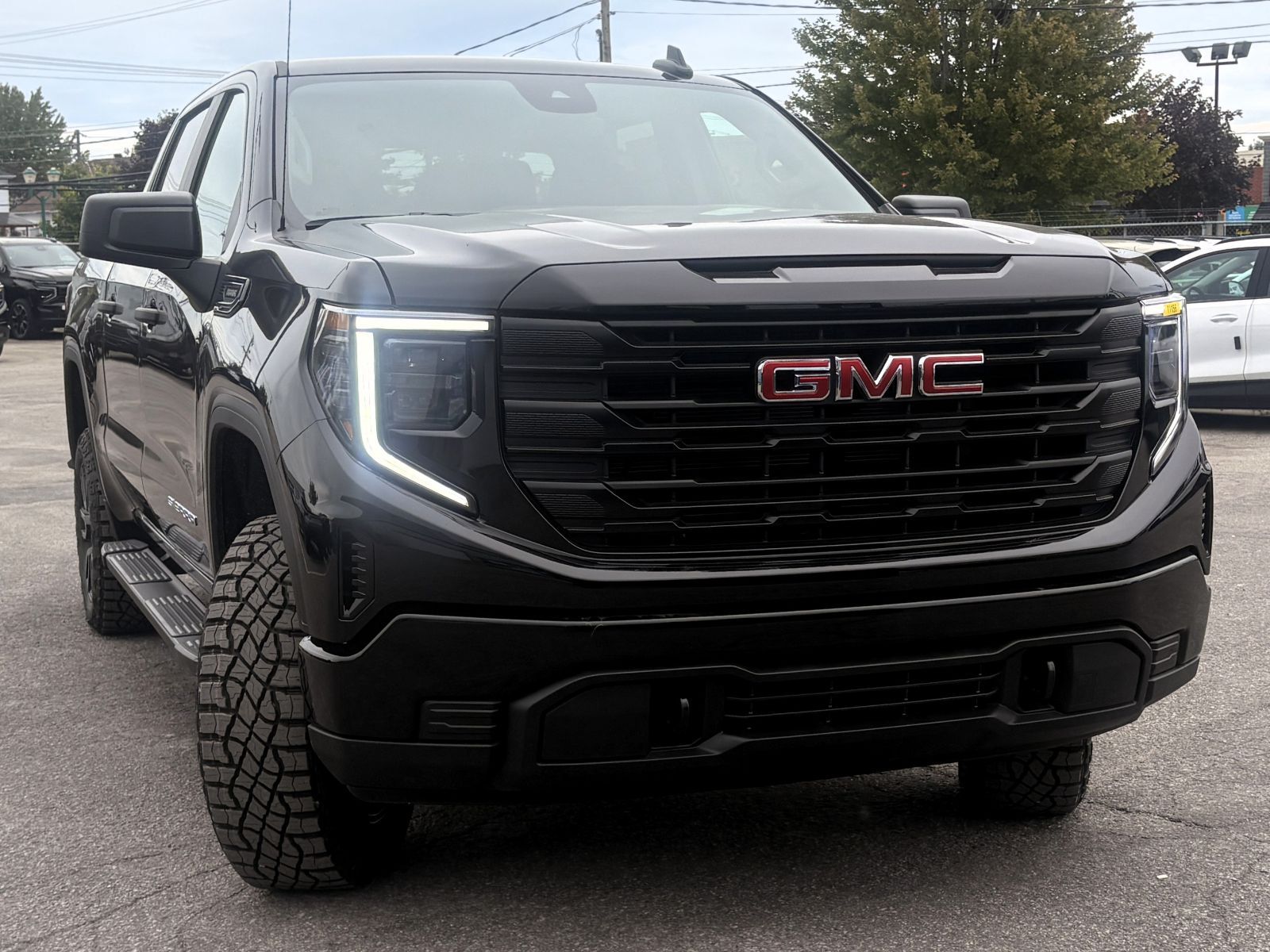 Photo GMC Sierra 1500 PRO 2026 #2