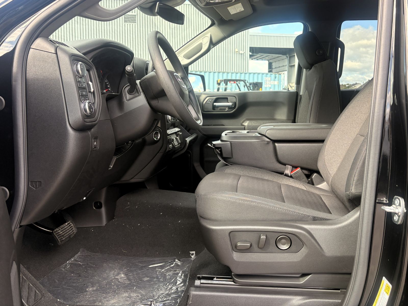 Photo GMC Sierra 1500 PRO 2026 #8
