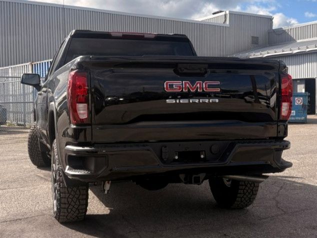 Photo GMC Sierra 1500 PRO 2026 #5