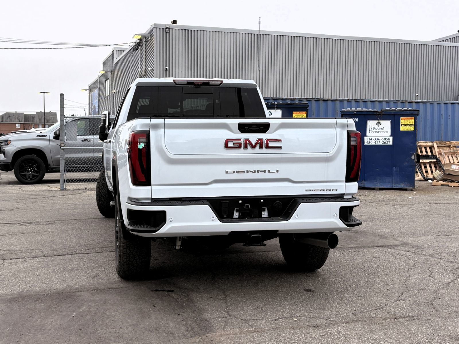 Photo GMC Sierra 2500 HD DENALI 2026 #4