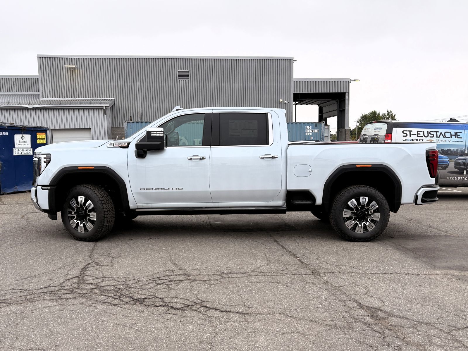 Photo GMC Sierra 2500 HD DENALI 2026 #5