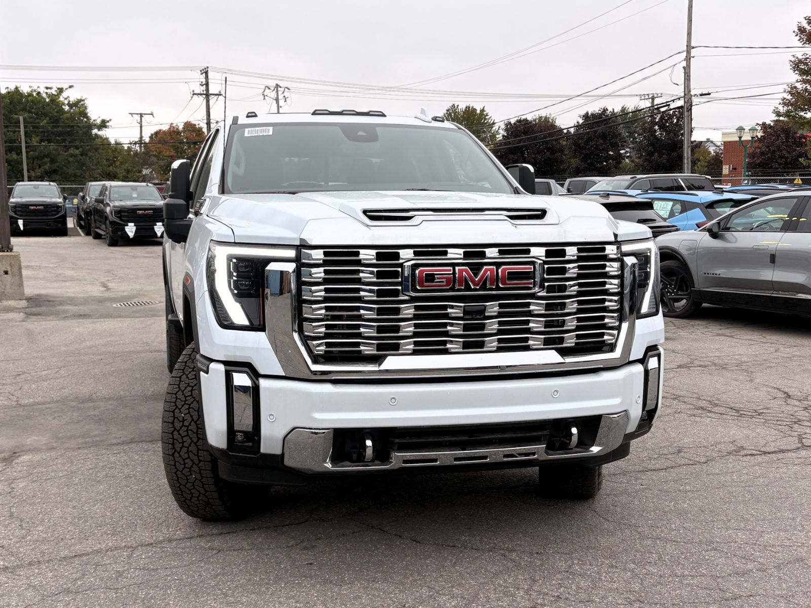 Photo GMC Sierra 2500 HD DENALI 2026 #2
