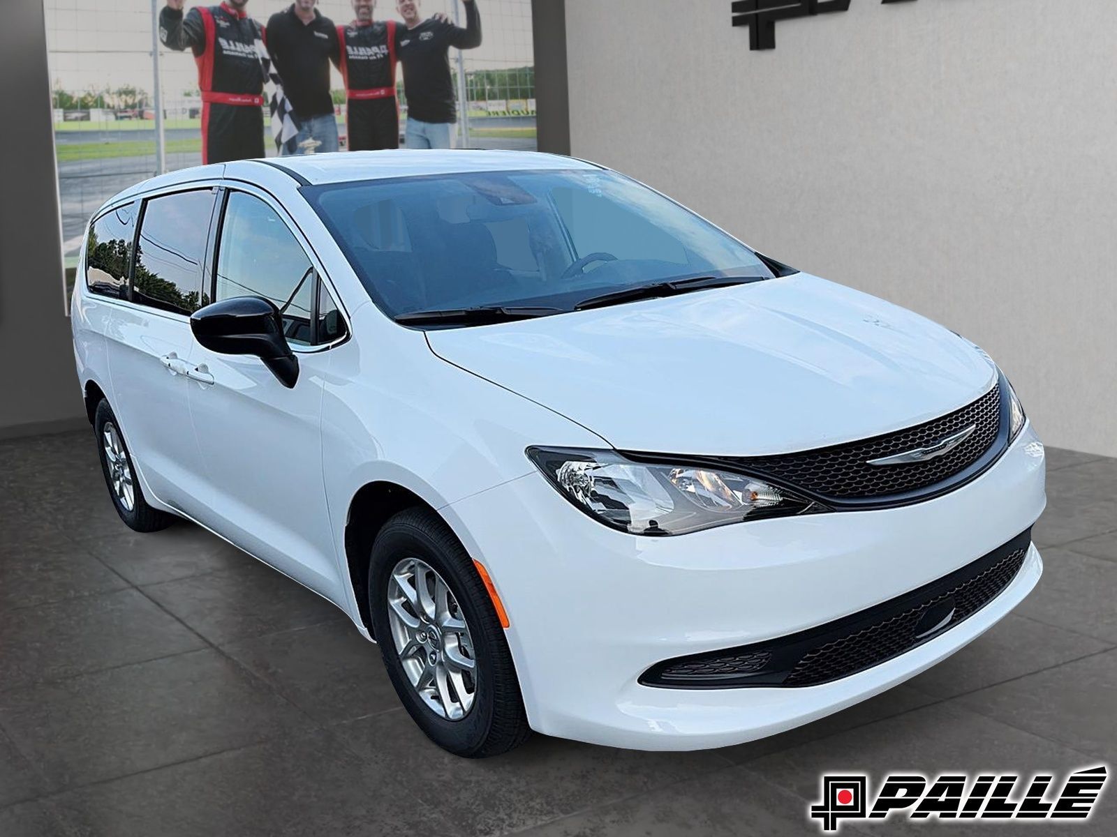 2024 Chrysler Grand Caravan in Nicolet, Quebec