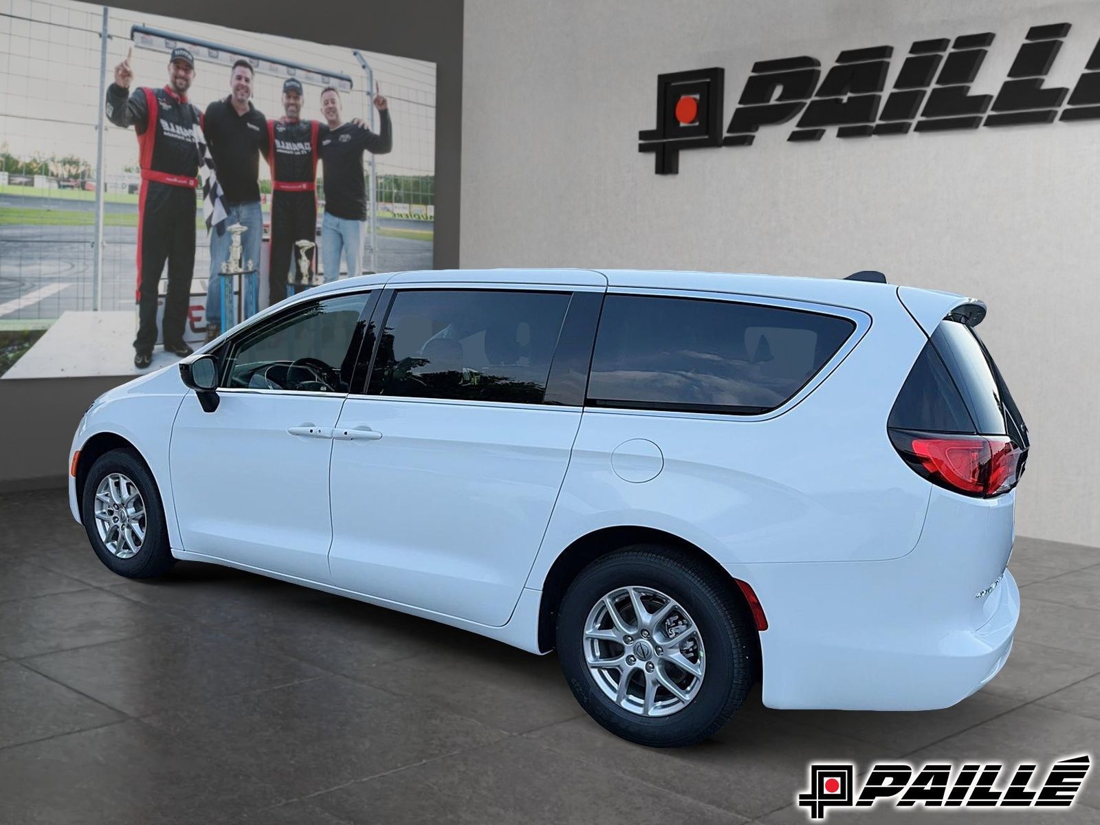 2024 Chrysler Grand Caravan in Nicolet, Quebec