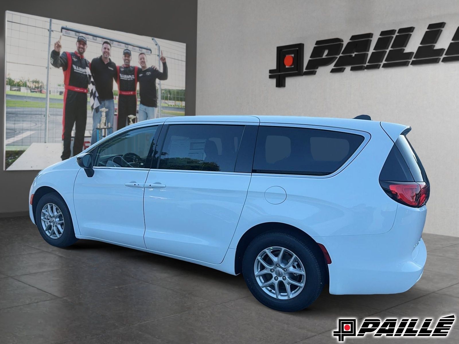 Chrysler Grand Caravan  2024 à Nicolet, Québec