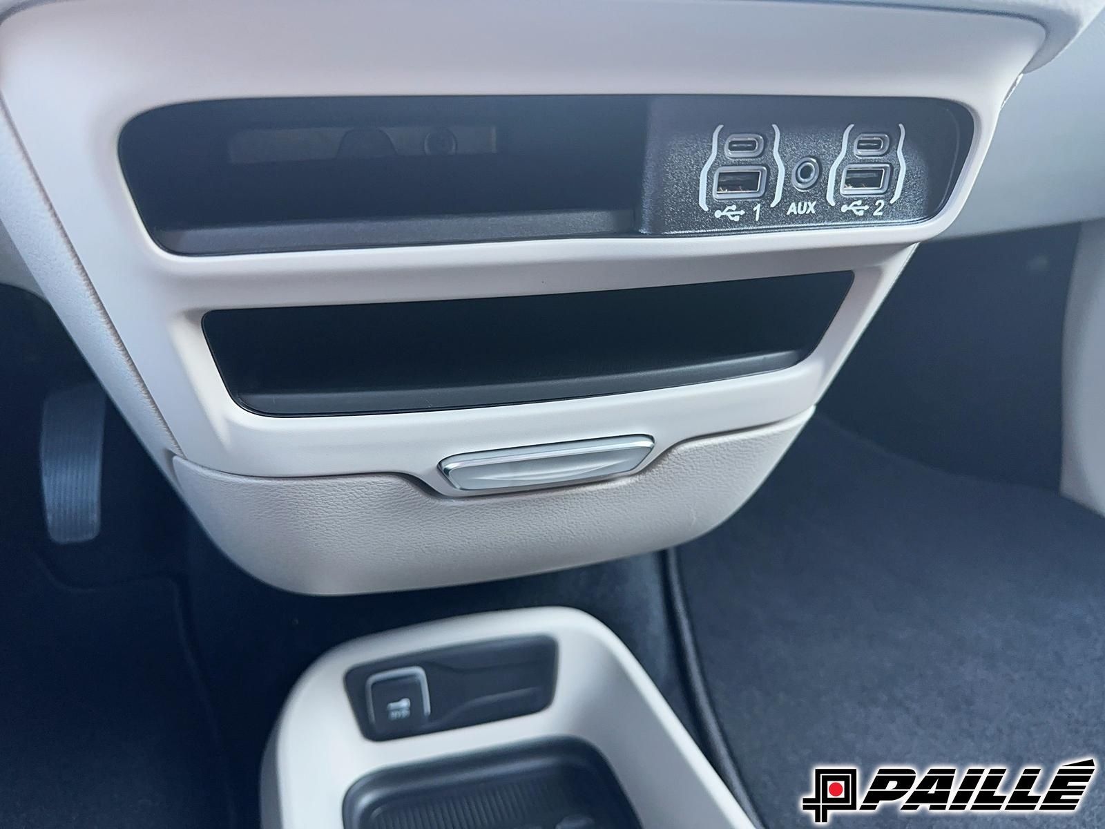 Chrysler Grand Caravan  2024 à Nicolet, Québec