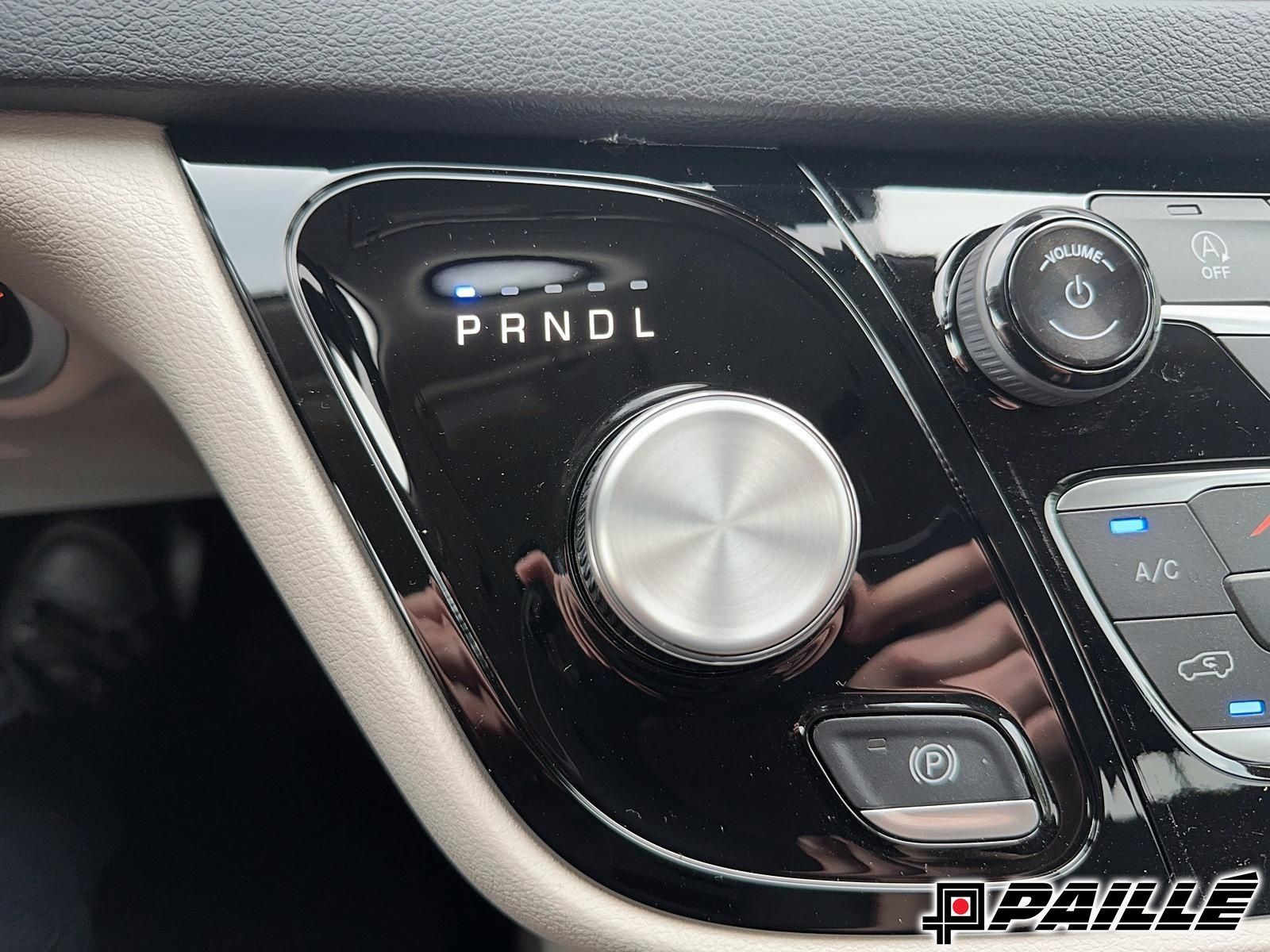 2024 Chrysler Grand Caravan in Nicolet, Quebec