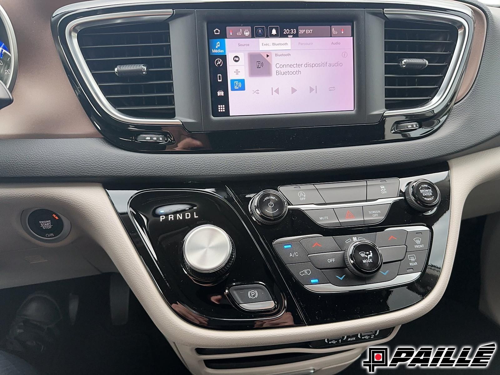 2024 Chrysler Grand Caravan in Nicolet, Quebec