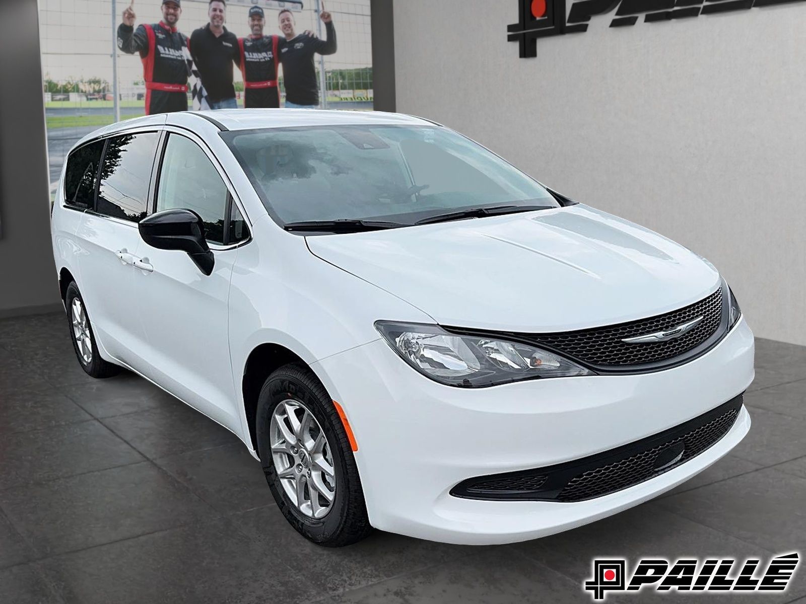 2024 Chrysler Grand Caravan in Nicolet, Quebec