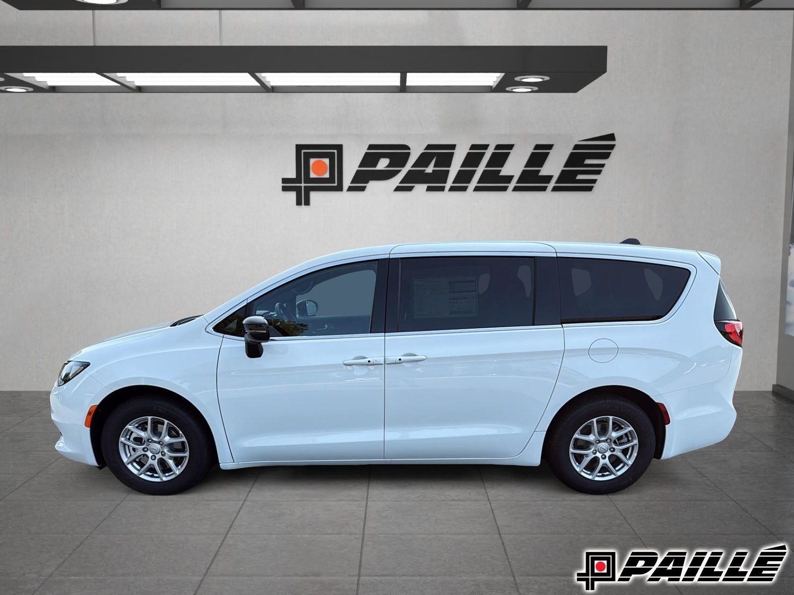 2026 Chrysler Grand Caravan in Nicolet, Quebec