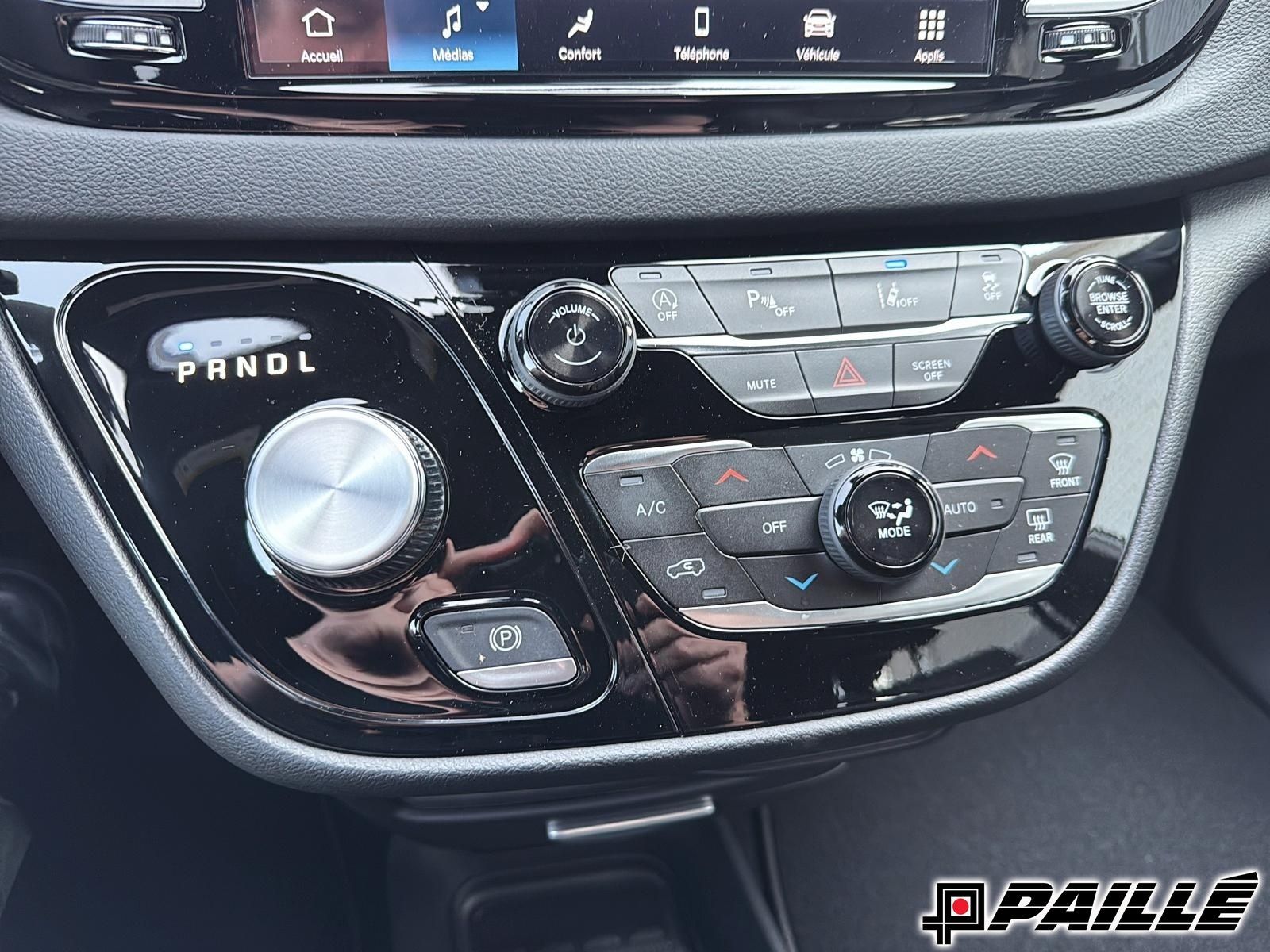 2026 Chrysler Grand Caravan in Nicolet, Quebec